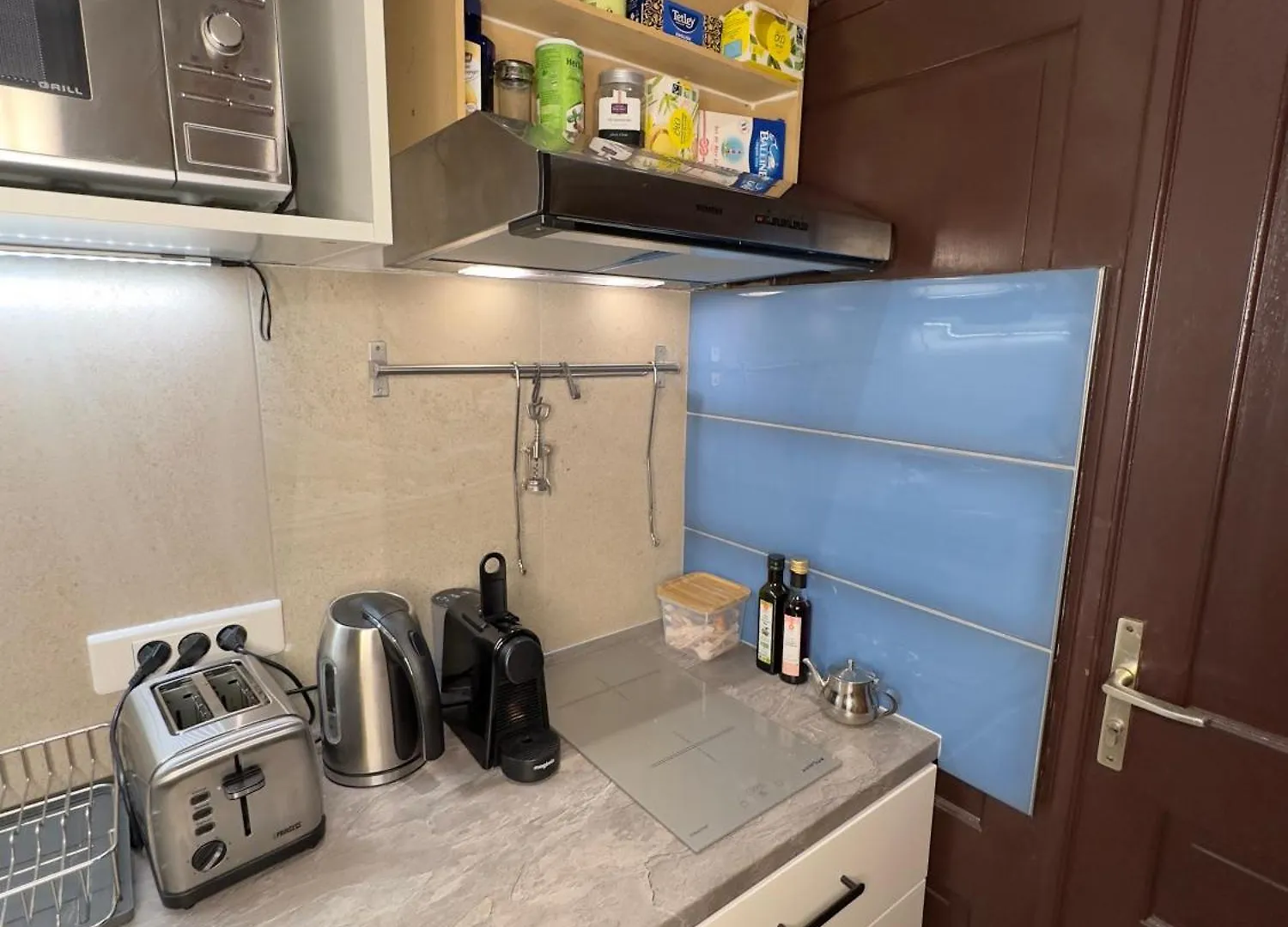 Charles V Flat Ground Floor Apartment Paris