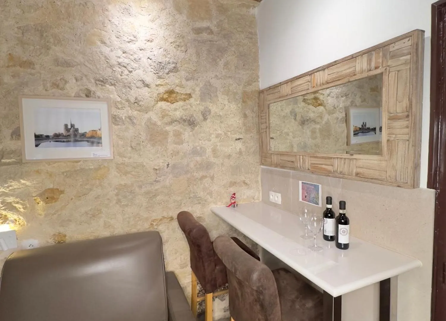 Charles V Flat Ground Floor Apartment Paris 0*,  France